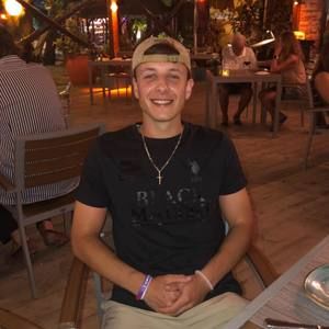 Meet your Posher, Michael